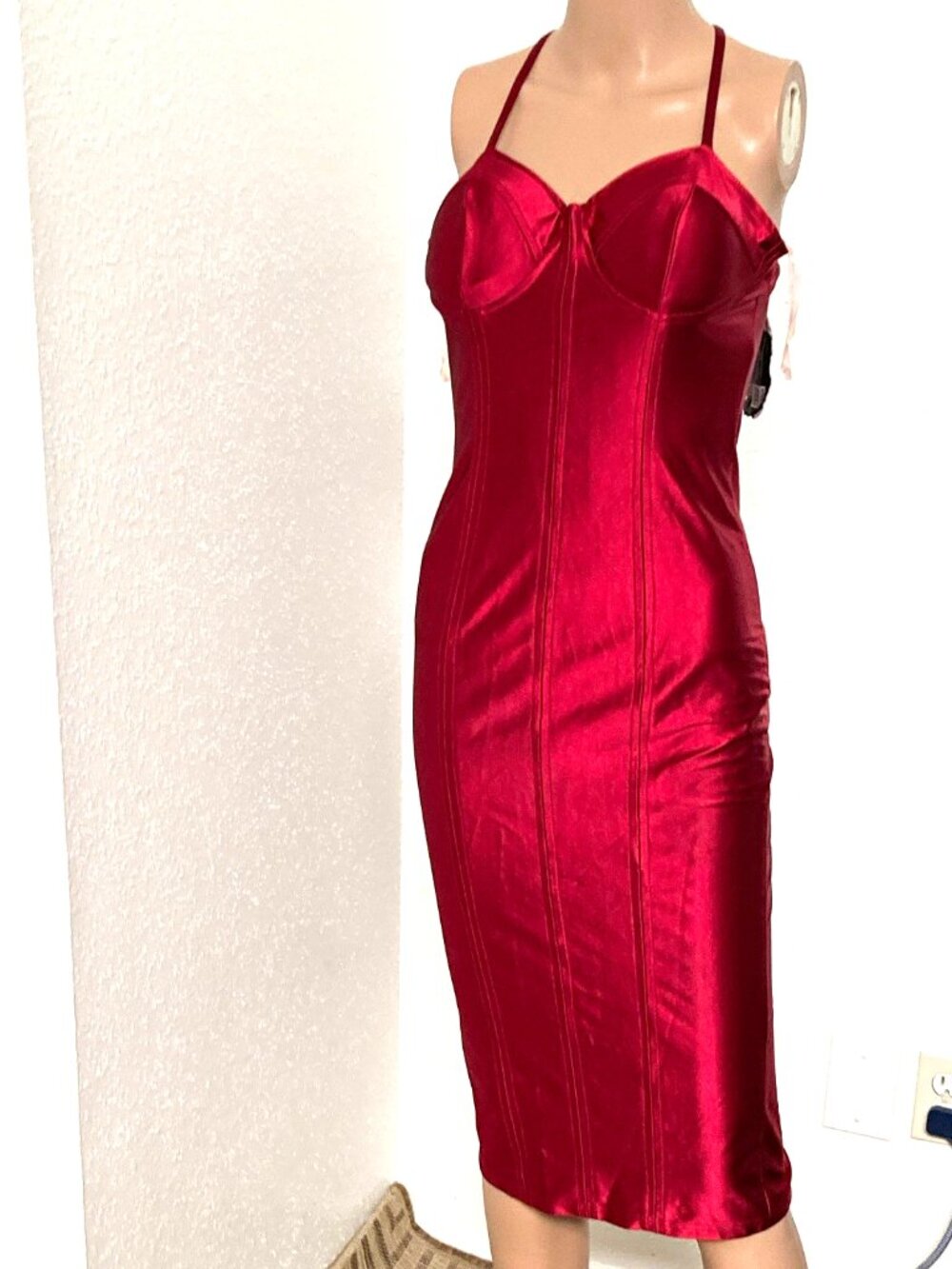Share Miss Ord Women's Red Underwire Full Slip Adjustable Straps M Fits Small NW